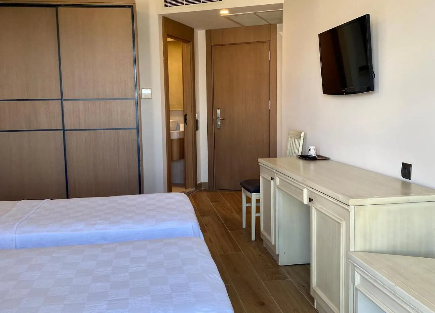 **  Hotel Mutlu 페티예 터키