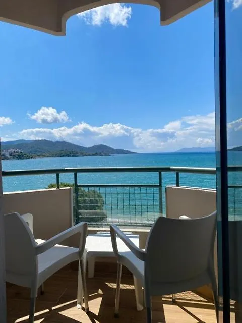 Hotel Mutlu 페티예